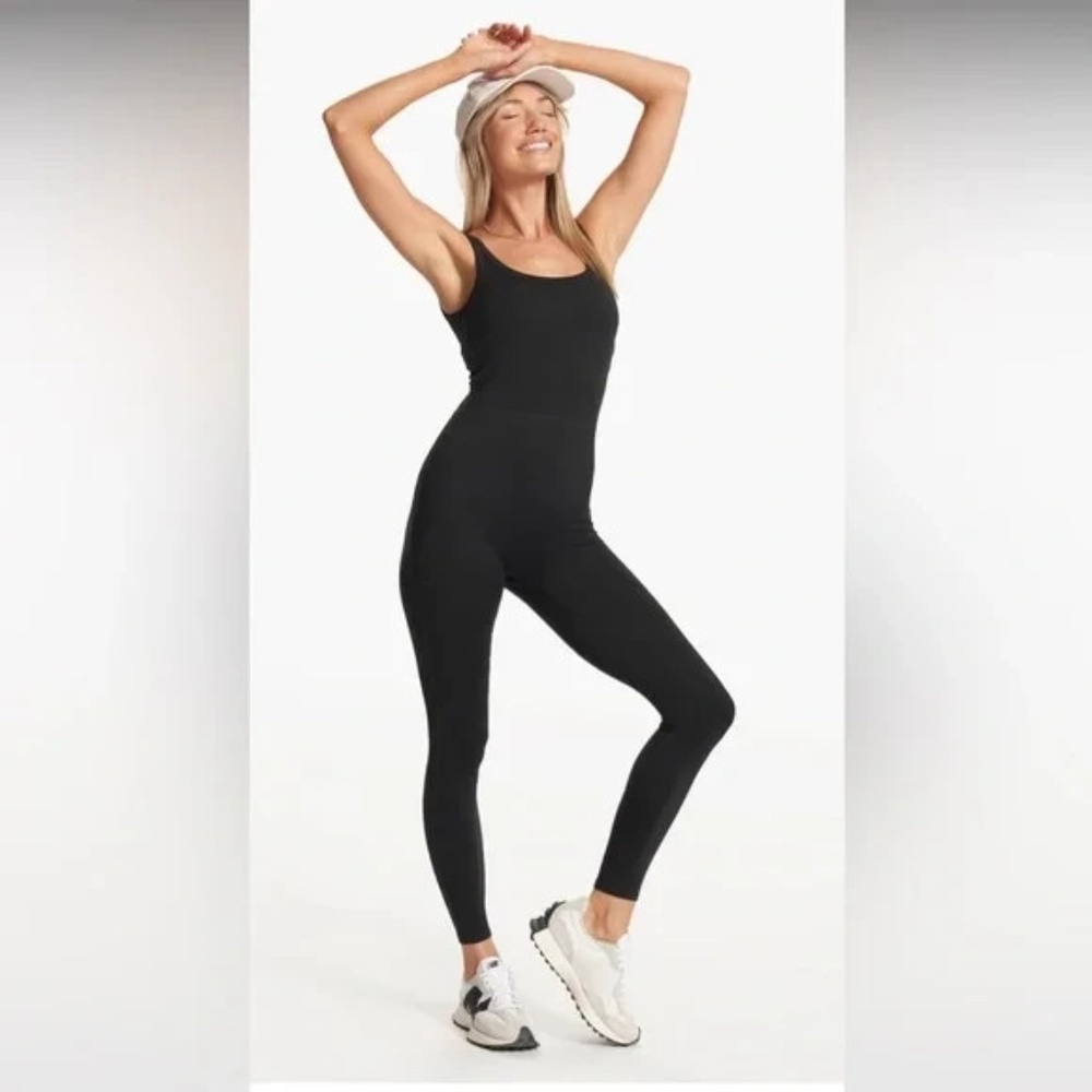 Vuori Halo Essential Jumpsuit Black M